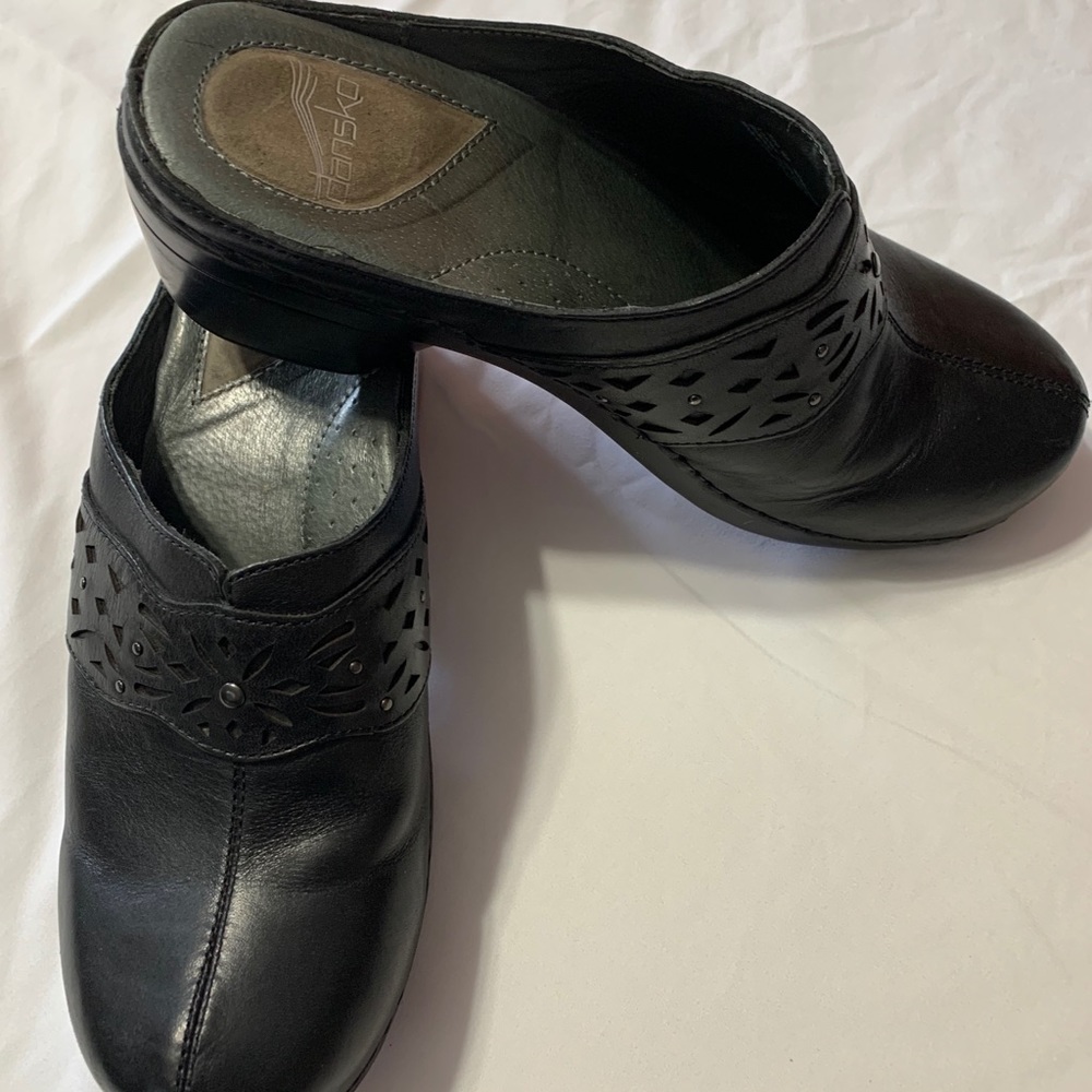 Black Dansko slip-on mules, size 9.5/40